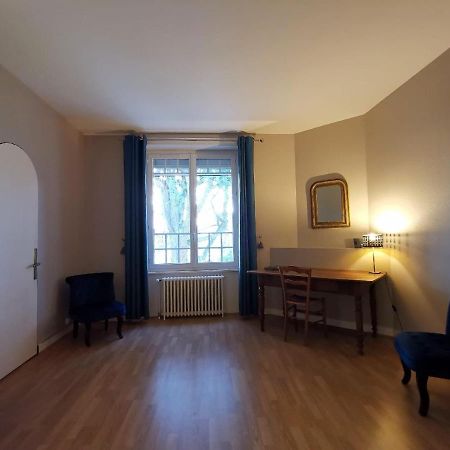Chambres D'Hotes La Maison Blanche Saint-Junien Zewnętrze zdjęcie