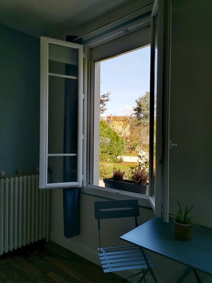 Chambres D'Hotes La Maison Blanche Saint-Junien Zewnętrze zdjęcie