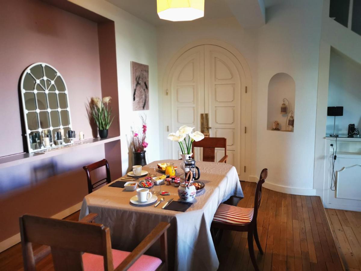 Chambres D'Hotes La Maison Blanche Saint-Junien Zewnętrze zdjęcie