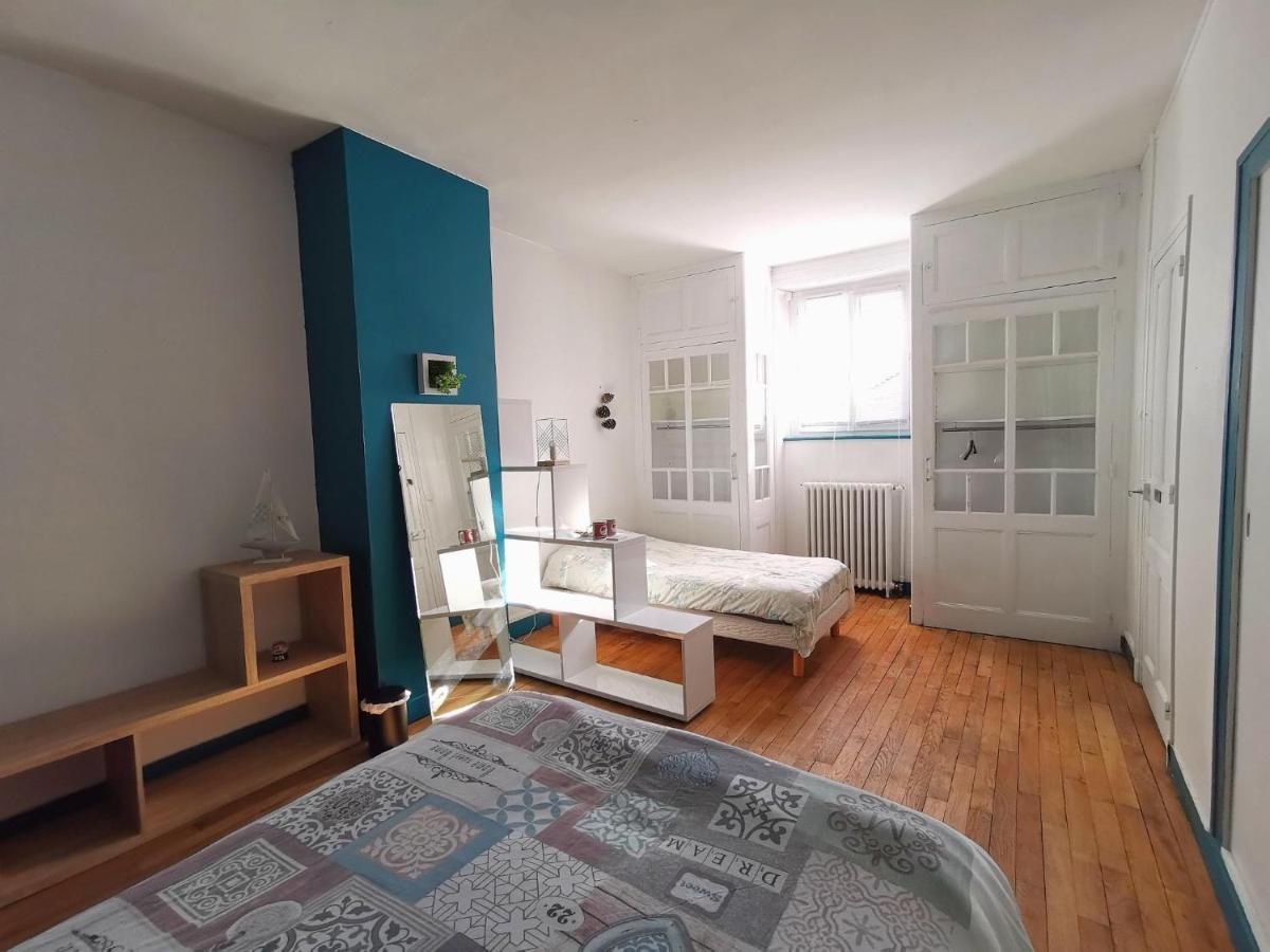 Chambres D'Hotes La Maison Blanche Saint-Junien Zewnętrze zdjęcie