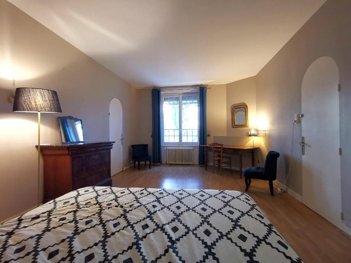 Chambres D'Hotes La Maison Blanche Saint-Junien Zewnętrze zdjęcie